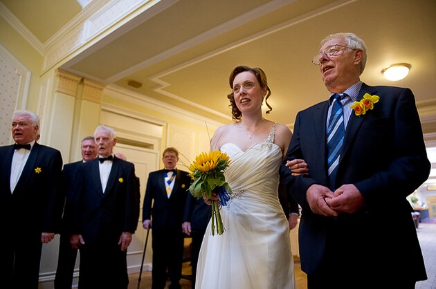 bride's arrival with her father for her civil wedding ceremony