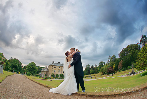 wedding photographer pencarrow house cornwall