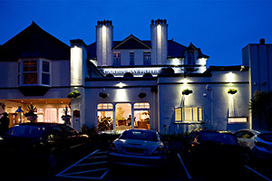 wedding photographer Carbis Bay Hotel frontage